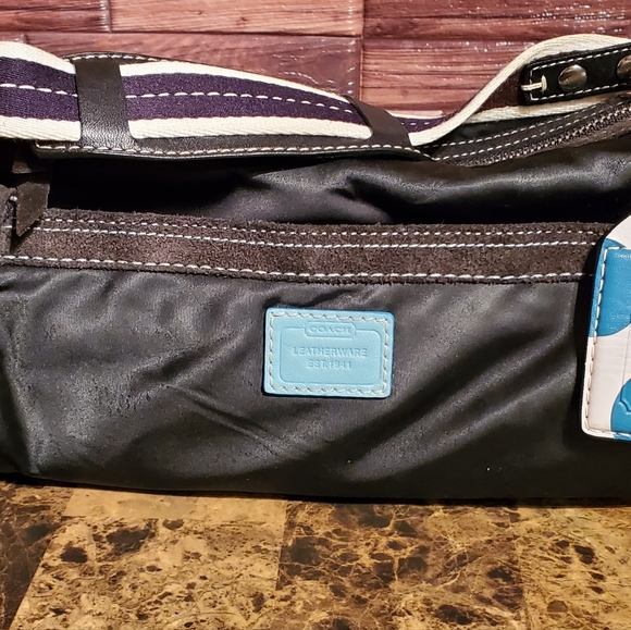 Coach Leatherware Small Black Baguette Purse - Picture 5 of 7